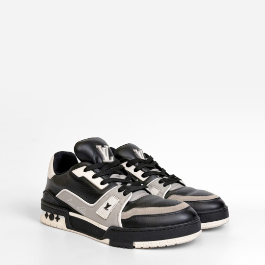Louis Vuitton Trainer Black White Low Top Sneaker
