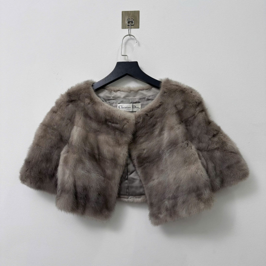 Áo Choàng Lông Chồn Christian Dior Xám Size F38