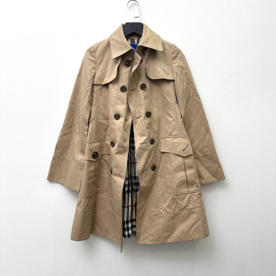 Áo Măng Tô Burberry Blue Label Màu Be