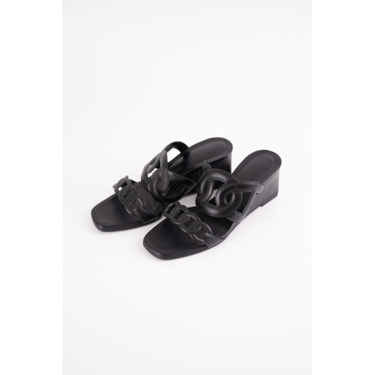 Hermès Chaine Dancre Heeled Sandal Black Leather