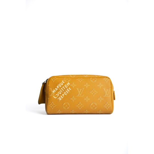 Louis Vuitton Dopp Kit Vàng Monogram