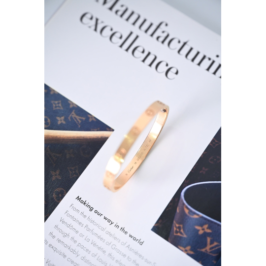 Cartier Love Lắc Tay Vàng Hồng Size 16