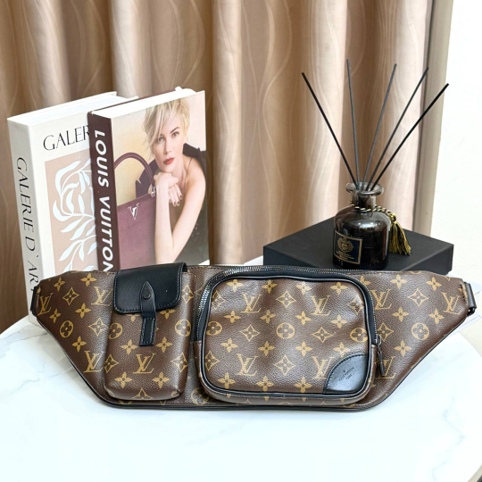 LV Monogram Canvas Nâu
