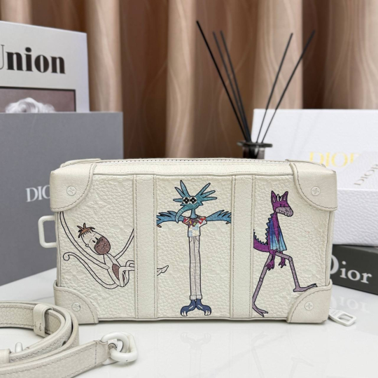 LV Wallet Trunk Trắng