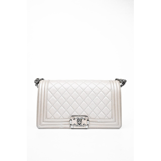 Chanel Boy Trắng