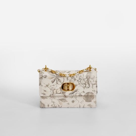 Woc Dior Trắng