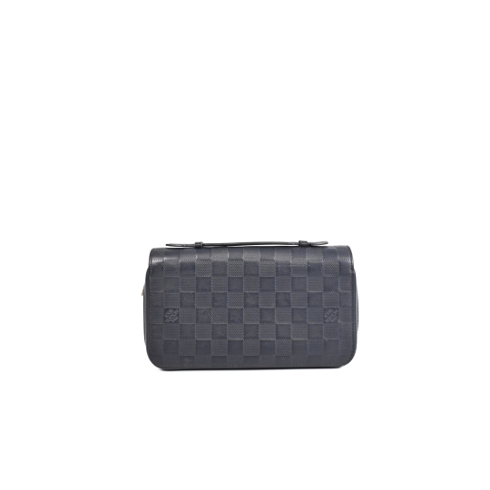 LV Damier Đen