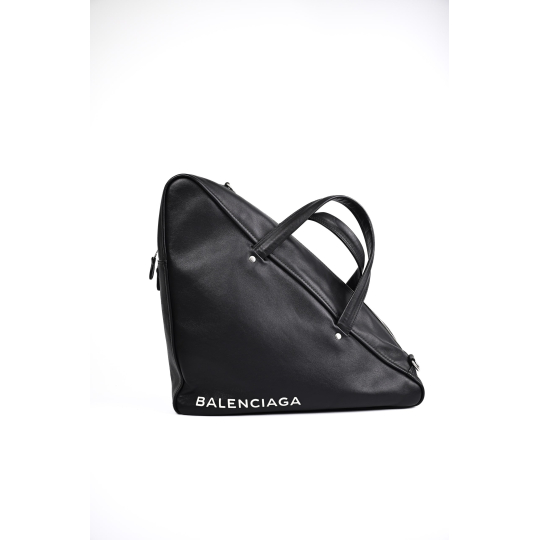 Balenciaga Tam Giác Đen