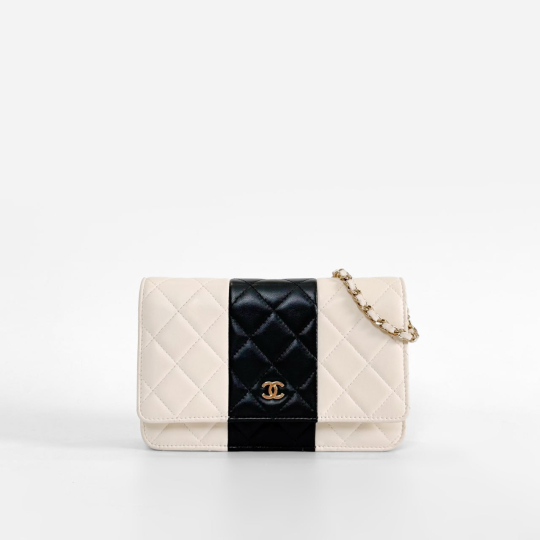Túi Woc Chanel Trắng Đen