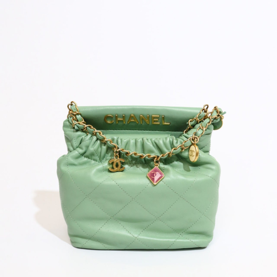 Chanel Lambskin Xanh