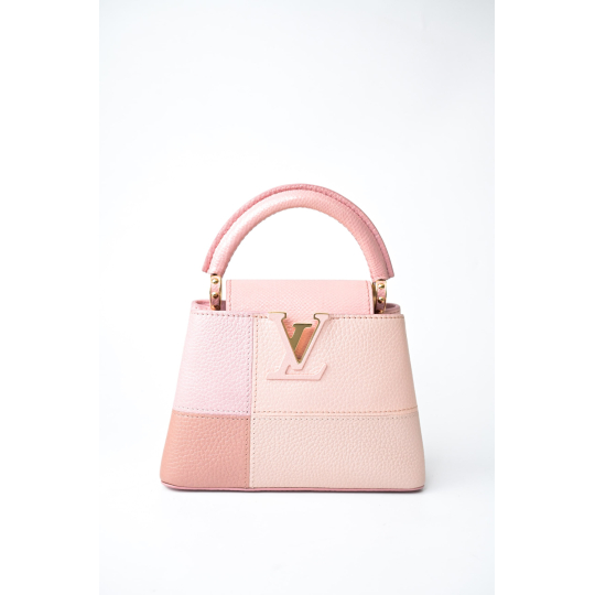 LV Capucines Hồng