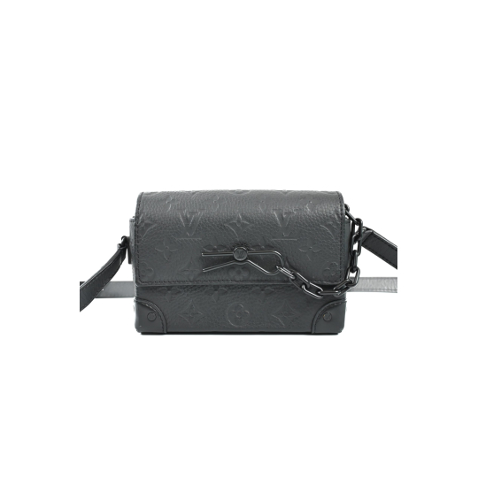 Louis Vuitton Steamer Wearable Wallet 