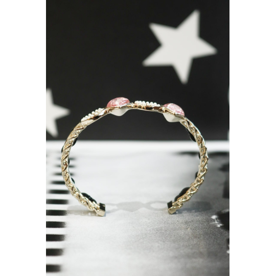 Chanel Vòng Tay Cuff Da Đen Luồn Chuỗi Đá Hồng Size M