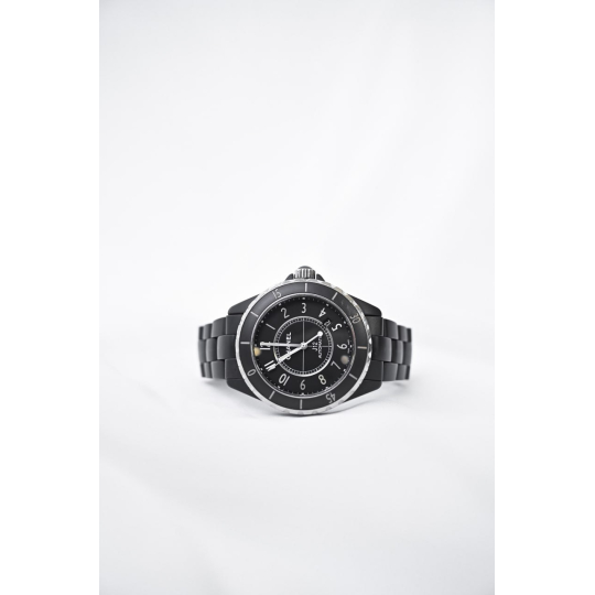 Chanel Đồng Hồ J12 Ceramic Đen 38mm