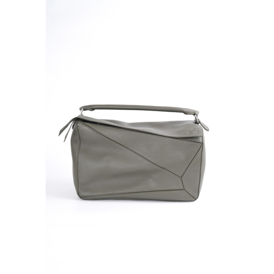 Túi Loewe Puzzle Da Hạt Xanh Khaki