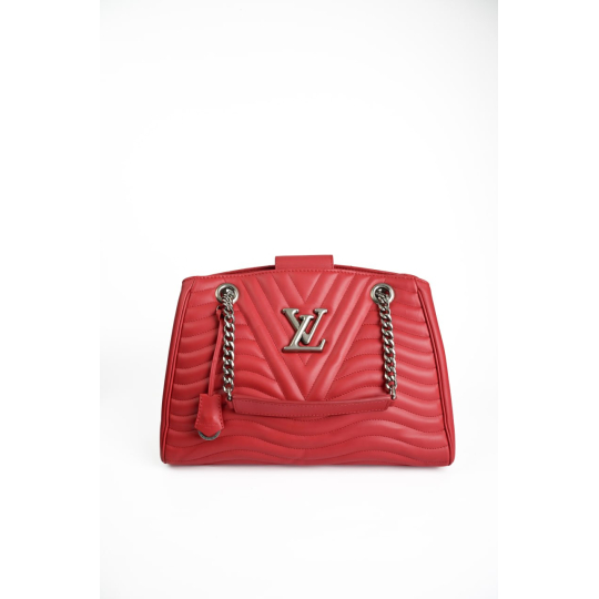 Túi Louis Vuitton New Wave Chain Tote Da Bê Đỏ SHW